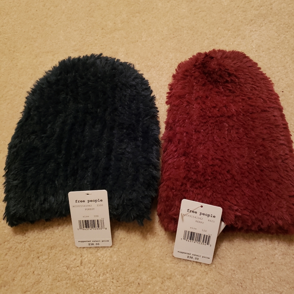Free People
Head in the Clouds Fuzzy Beanie
